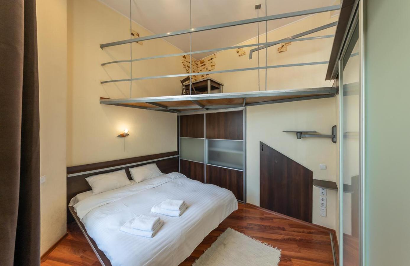 Comfortable Apartment on Mikhaylovskiy lane Kiev Eksteriør bilde