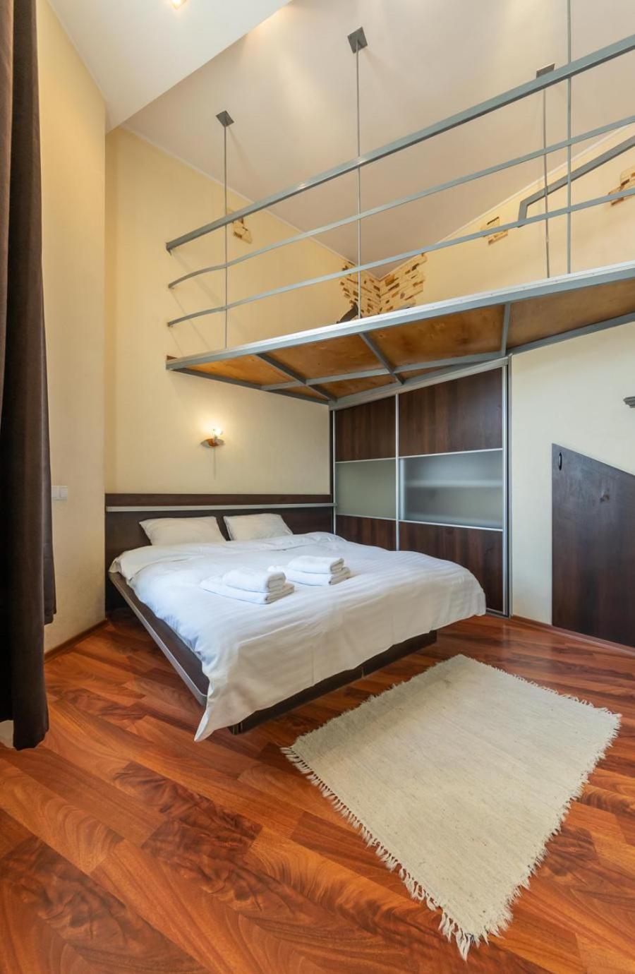 Comfortable Apartment on Mikhaylovskiy lane Kiev Eksteriør bilde